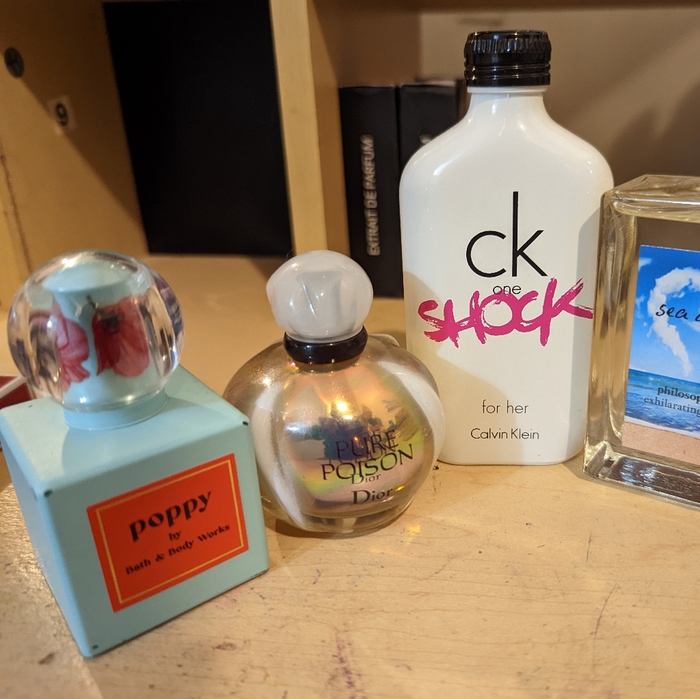 Perfume lot